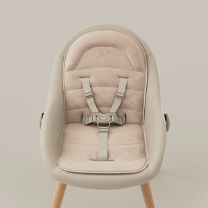 Detalle arnés de 5 puntos silla de comer evolutiva FINI UP Beige