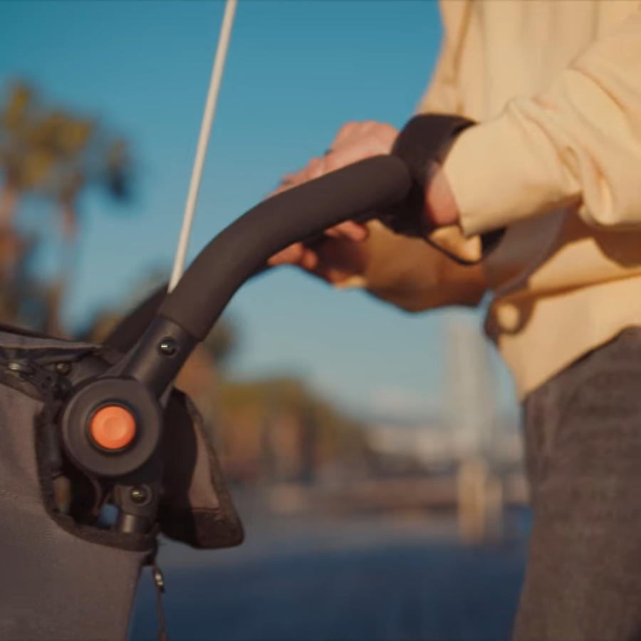 Manillar Ergonómico (9 Posiciones) y Respaldo Reclinable