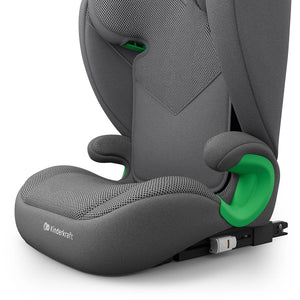 Silla de auto Butaca Junior Fix 2 Plus i-Size Kinderkraft color gris, detalle del conector isofix verde y logo Kinderkraft en el lateral del asiento