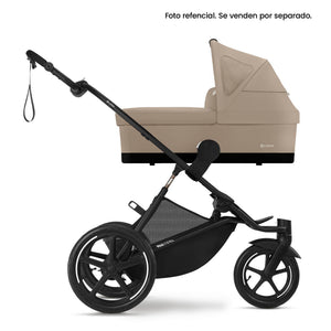 Moisés Cybex Cot S color Almond Beige montado en coche de paseo Cybex, vista lateral (foto referencial, coche se vende por separado)