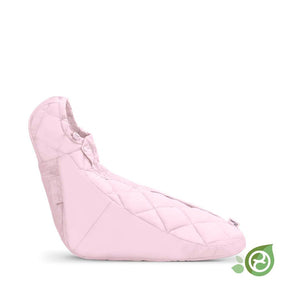 Vista lateral de Saquito acolchado para bebés en sillas de auto color powder pink