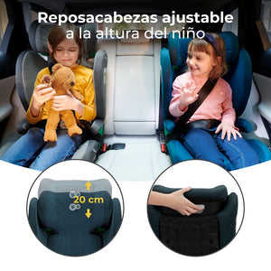 Dos niñas ambas sentadas en Silla de auto Butaca JUNIOR FIX 2 i - Size KinderKraft