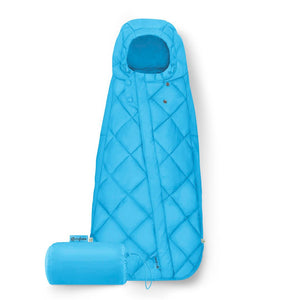 Saquito acolchado para bebés en sillas de auto color beach blue con bolso de guardado