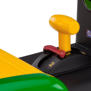 detalle de palanca Tractor eléctrico Ground Force John Deere de Peg Pérego