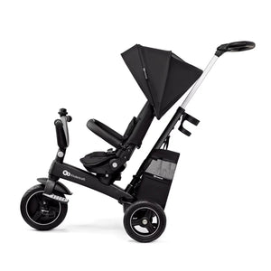 Coche Triciclo negro EASYTWIST de KinderKraft mirando hacia adelante con asiento reclinado