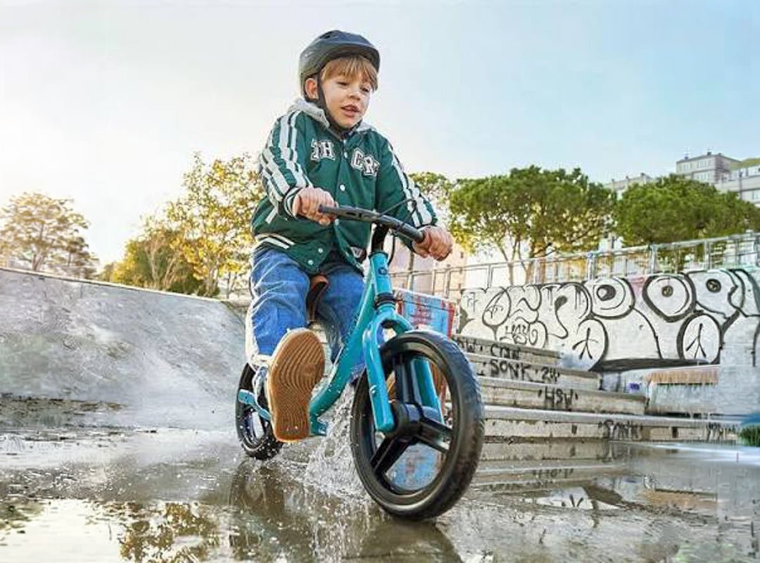 Bicicleta de balance para niños: la forma natural de aprender a andar en bici - Mini Nuts - Expertos en sillas de auto y coches de paseo