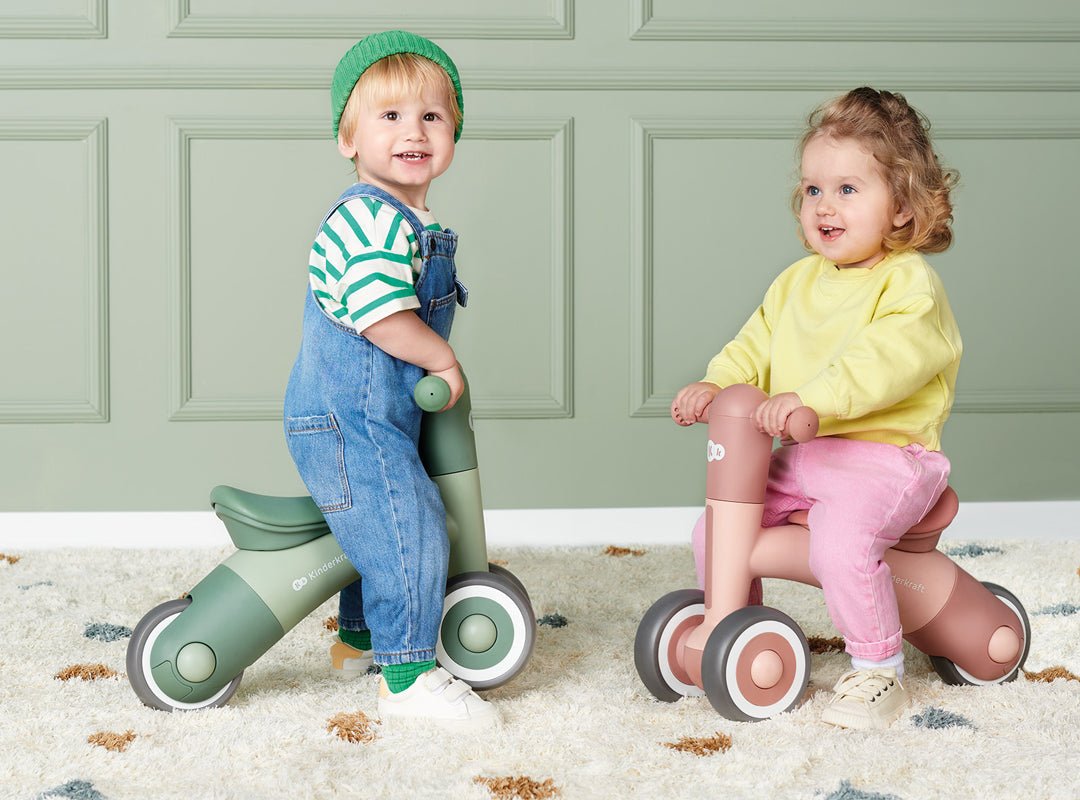 Correpasillos para niños: qué es, desde qué edad y cuál elegir - Mini Nuts - Expertos en sillas de auto y coches de paseo