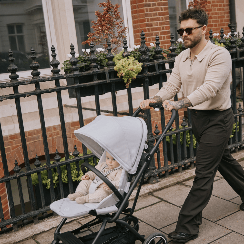 Arma tu Travel System: Eezy S Twist Plus 2 360º 2025 - Cybex Gold - Mini Nuts - Expertos en sillas de auto y coches de paseo