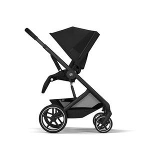 Coche de paseo Balios S Lux 2026 de Cybex color Moon Black, vista lateral con capota extendida