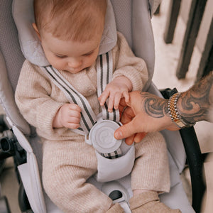 Coche de paseo Eezy S Twist Plus 2 360º One Pull Harness - Cybex Gold - Mini Nuts - Expertos en sillas de auto y coches de paseo