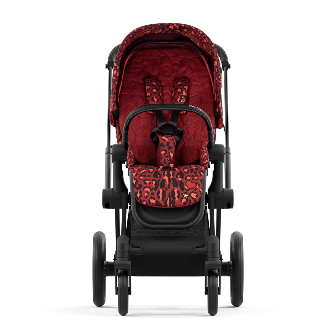 Coche de paseo Priam Rockstar Red Dark 4.0 - Cybex Platinum - Mini Nuts - Expertos en sillas de auto y coches de paseo para bebés