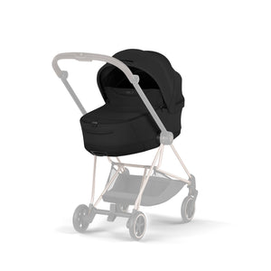 Moisés plegable Cybex Fold Lux instalado en el coche de paseo Mios, color Sepia Black