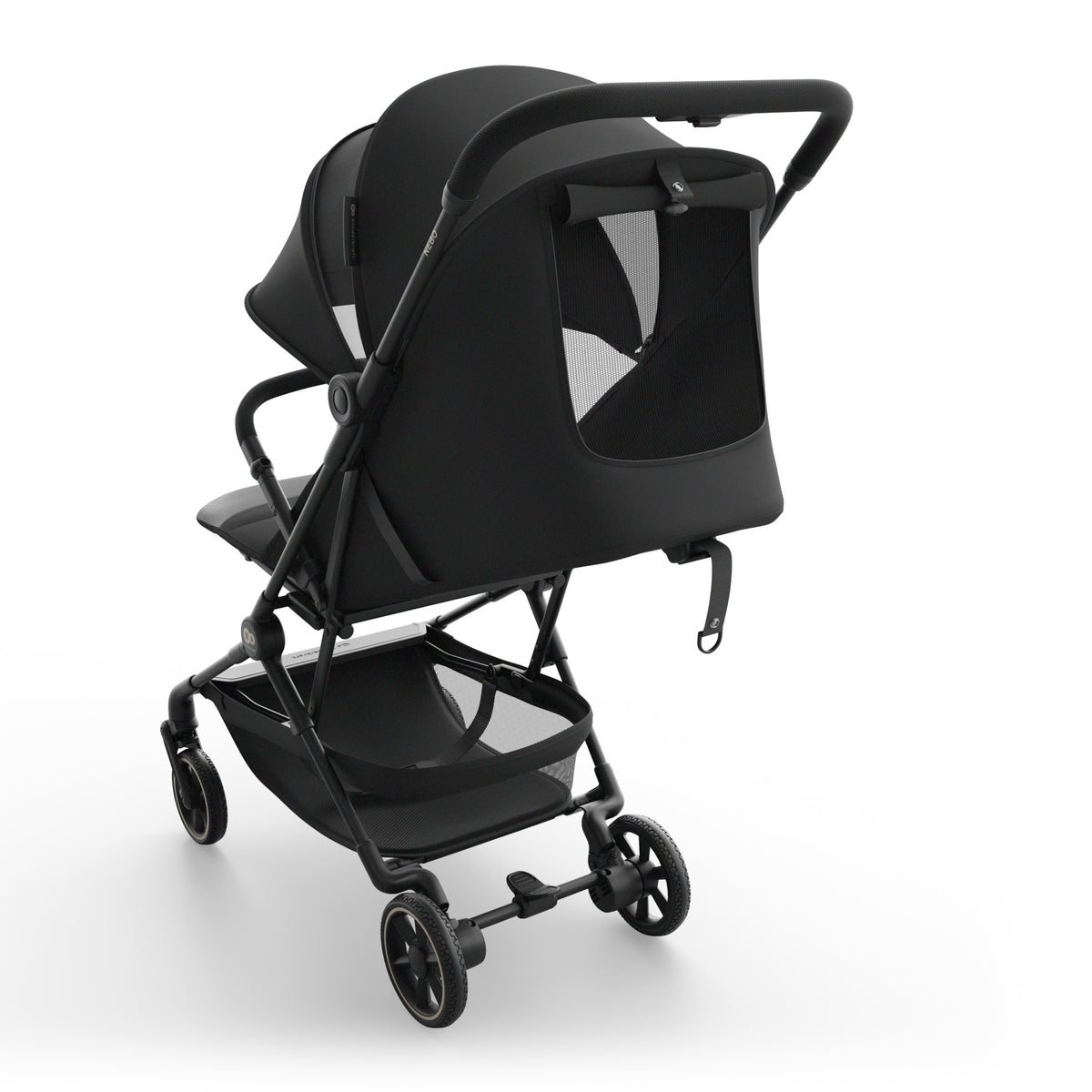 Coche de paseo de cabina Nebo Kinderkraft color negro, vista trasera con la ventana de ventilación abierta