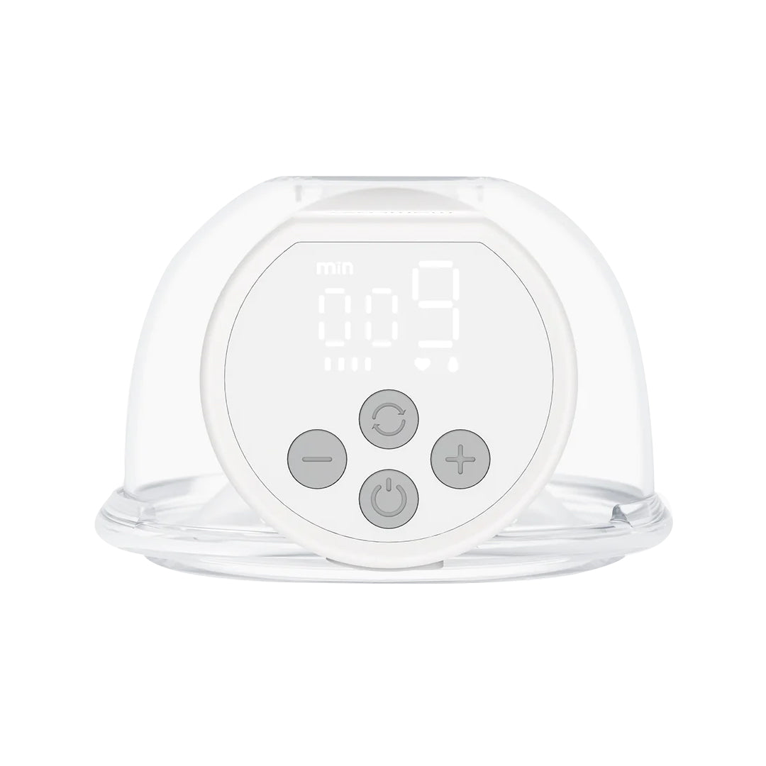 Extractor de leche materna S12 Pro Momcozy, primer plano de la pantalla digital y los botones de control de succión