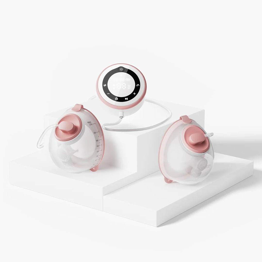 Extractor de Leche maternaV1 Pro Series de MOMCOZY en exhibidor blanco