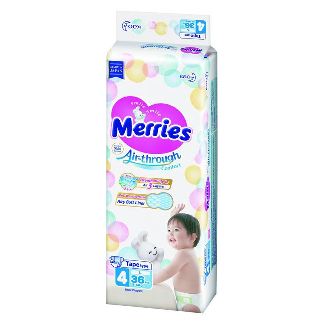 Pañales desechables Merries con velcro - vista en uso