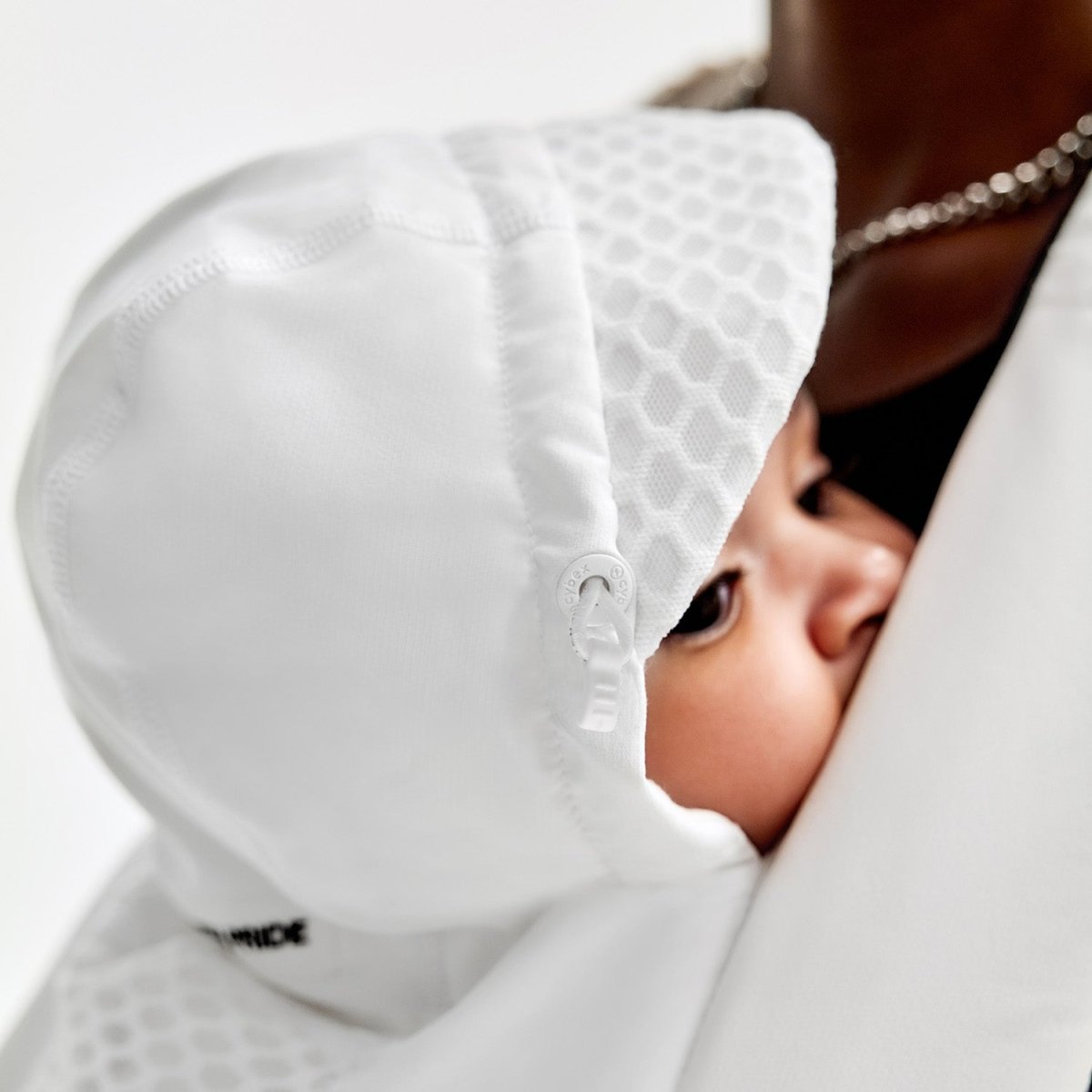 Portabebé Cöya - Cybex Platinum - Mini Nuts - Expertos en sillas de auto y coches de paseo