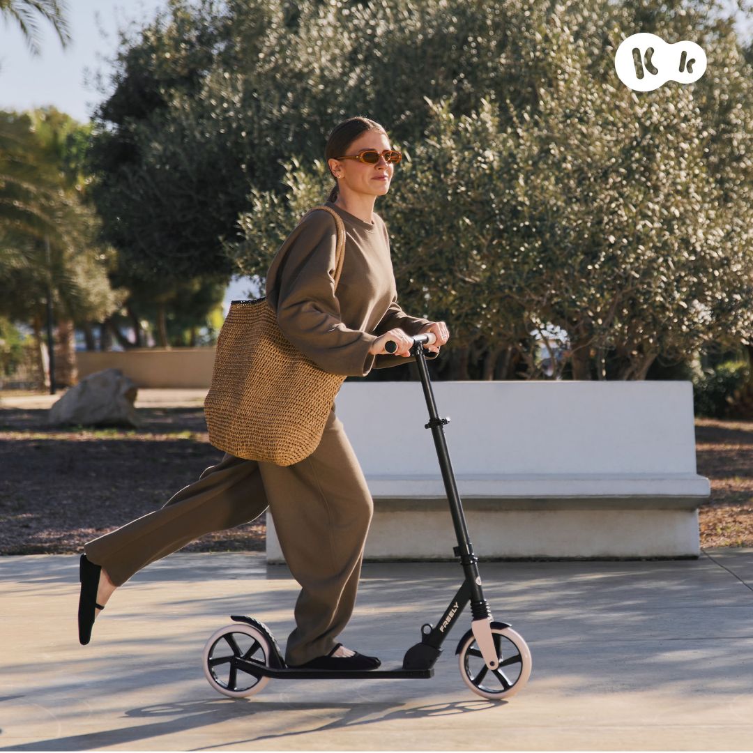 Scooter plegable Freely - KinderKraft - Mini Nuts - Expertos en sillas de auto y coches de paseo