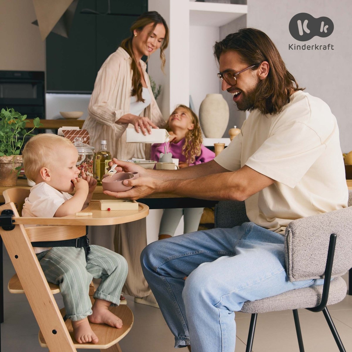 Silla de comer evolutiva 2 en 1 Enock - KinderKraft - Mini Nuts - Expertos en sillas de auto y coches de paseo