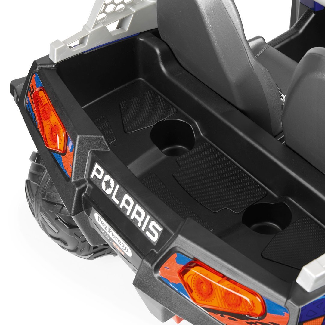 detalle de espacio trasero de Auto Eléctrico Polaris RZR 900 24v de Peg Pérego