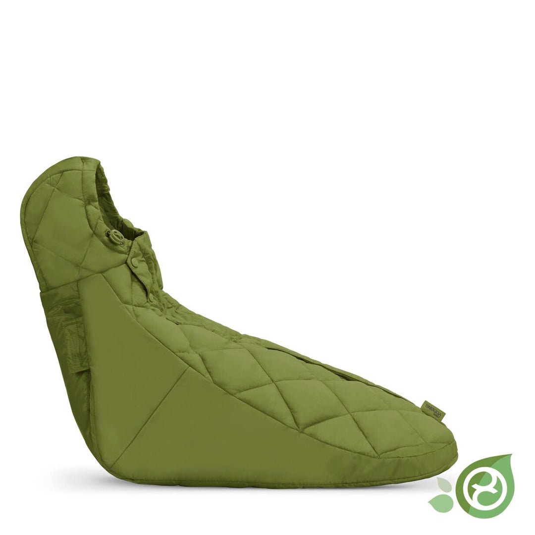 Vista lateral de Saquito acolchado para bebés en sillas de auto color nature green