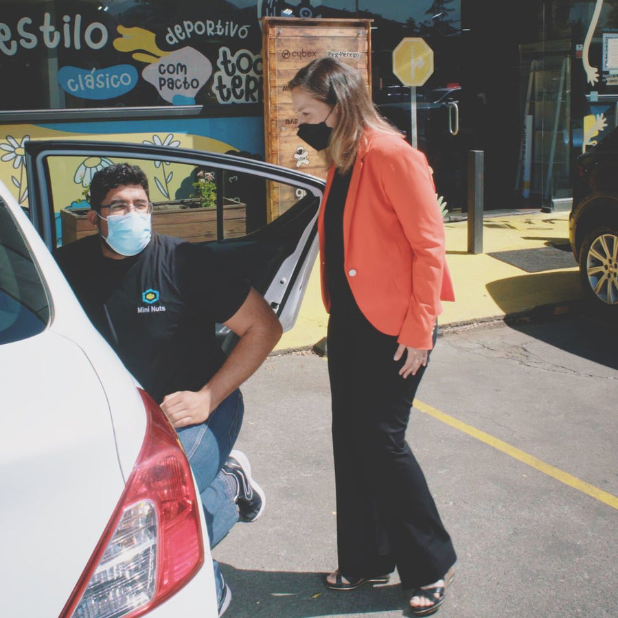 Servicio de instalación para sillas de auto - MiniNuts-MiniNuts expertos en coches y sillas de auto para bebé
