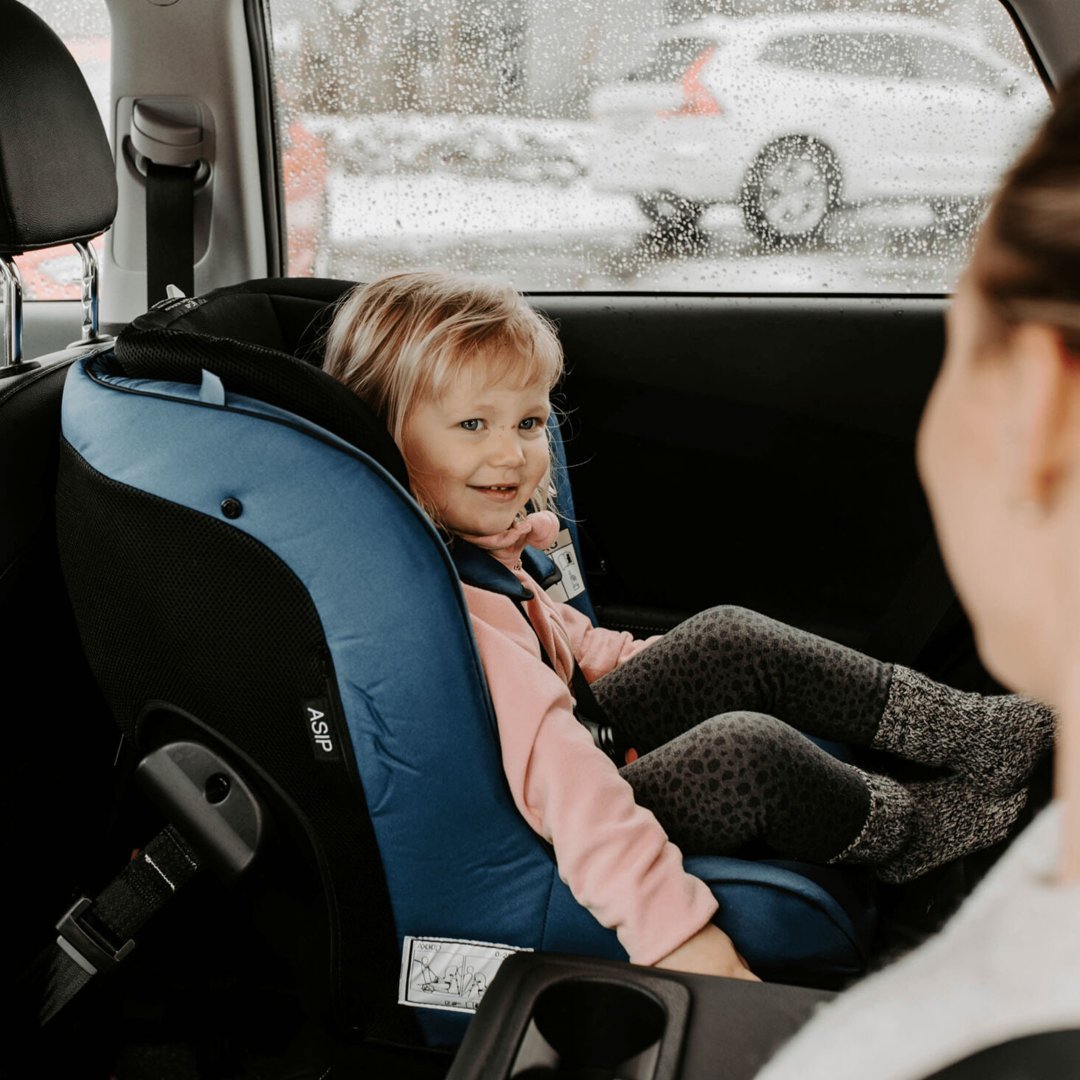 Silla de auto a contramarcha MINIKID AXKID - Axkid-MiniNuts expertos en coches y sillas de auto para bebé